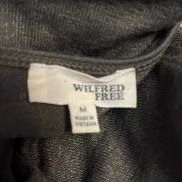 Aritzia Wilfred Free V-neck Long Sleeve Drape Dress with Pockets - Picture 5 of 7